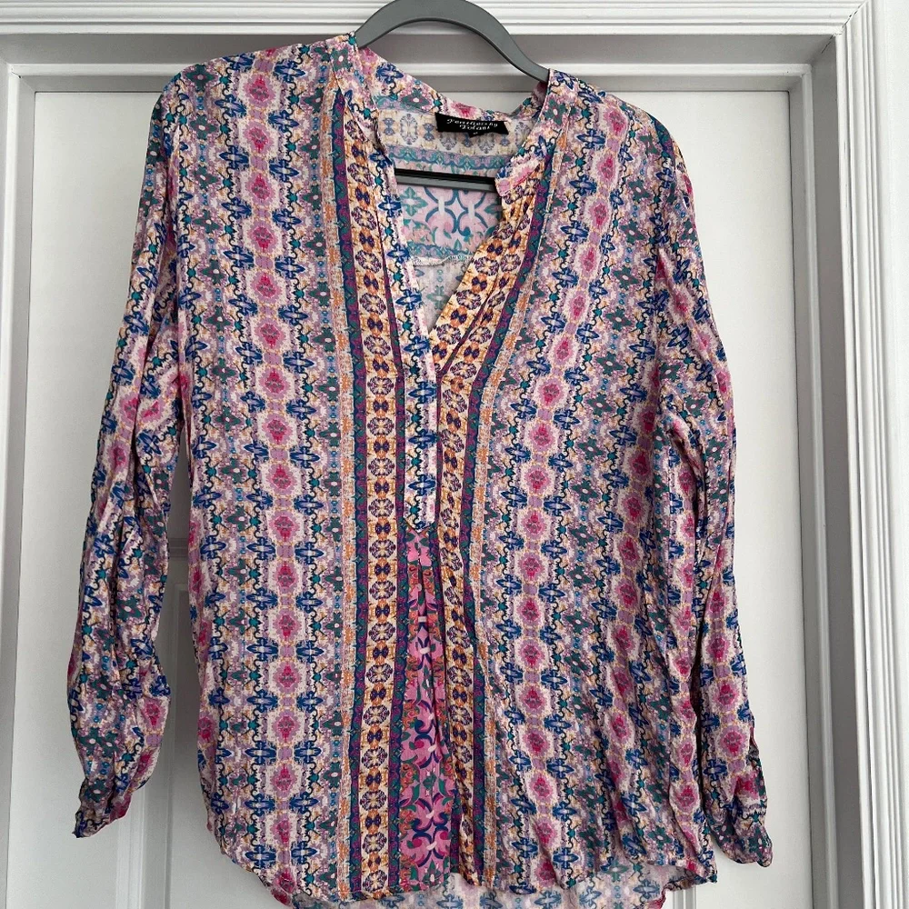 Feather light Multi Colored Blouse - Picture 1 of 3